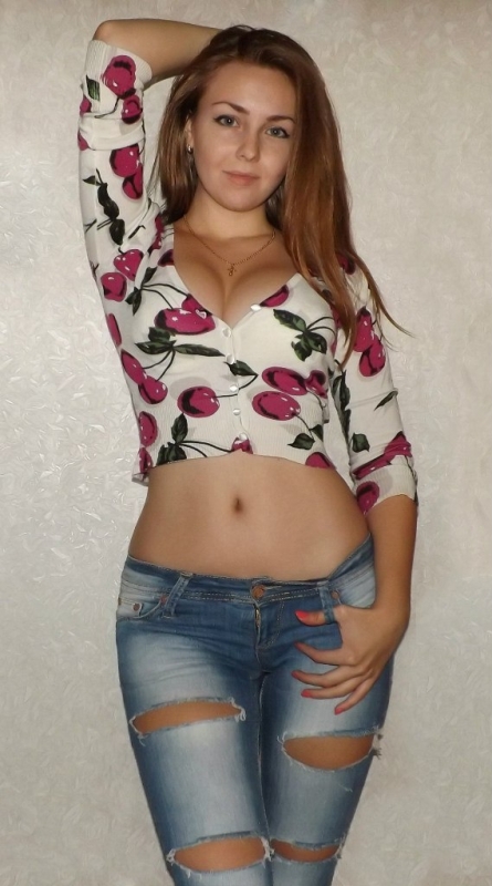 Александра, 28